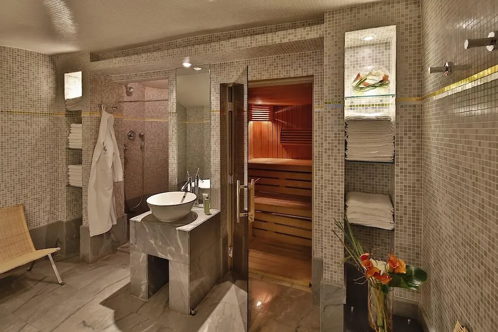 Hotel La Tremoille