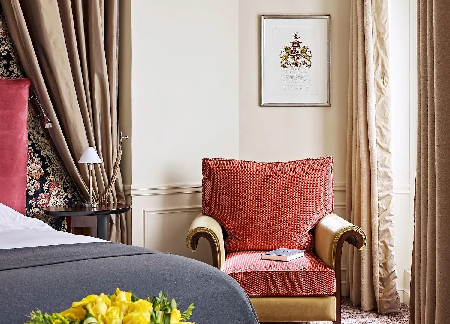 Hotel La Tremoille Paris