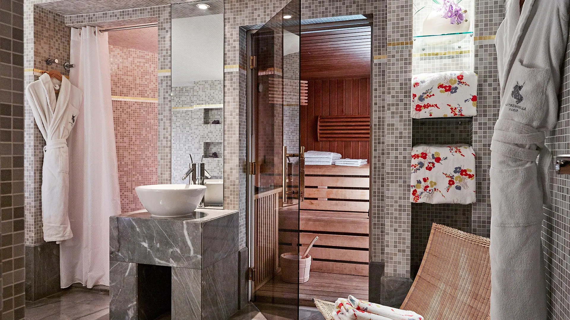La Tremoille Hotel 3*