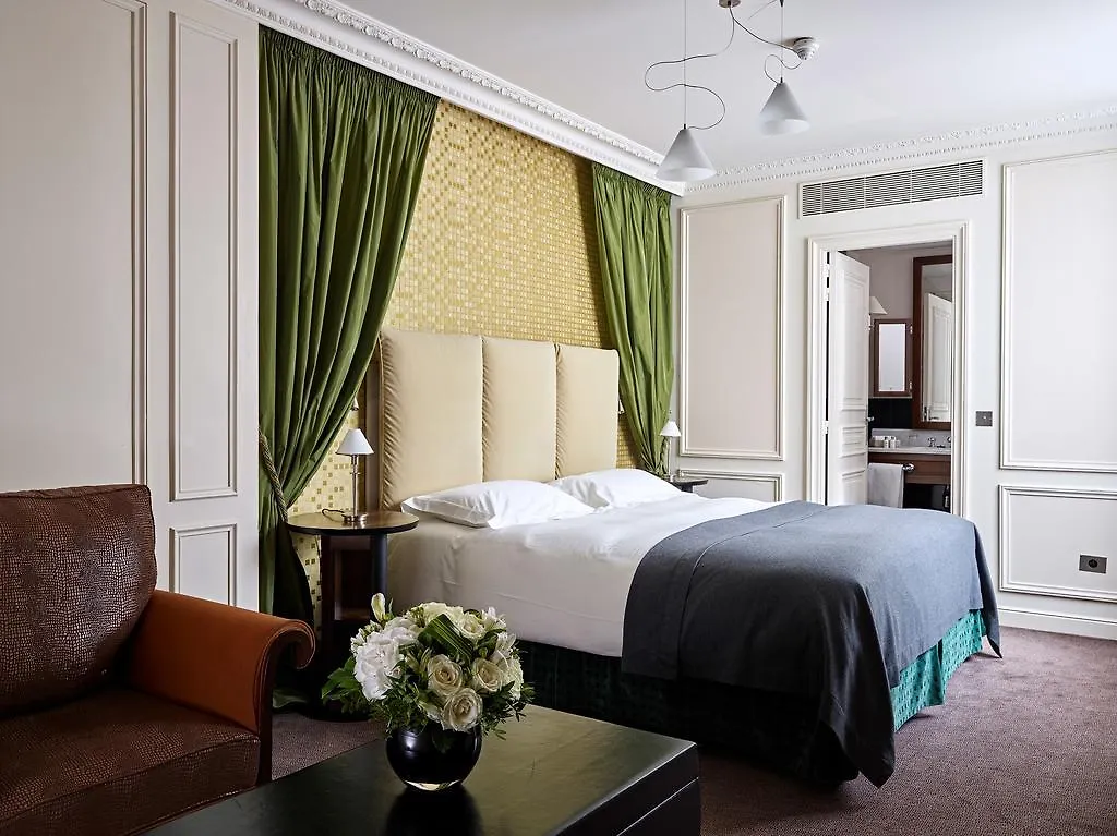 La Tremoille Hotel 3*